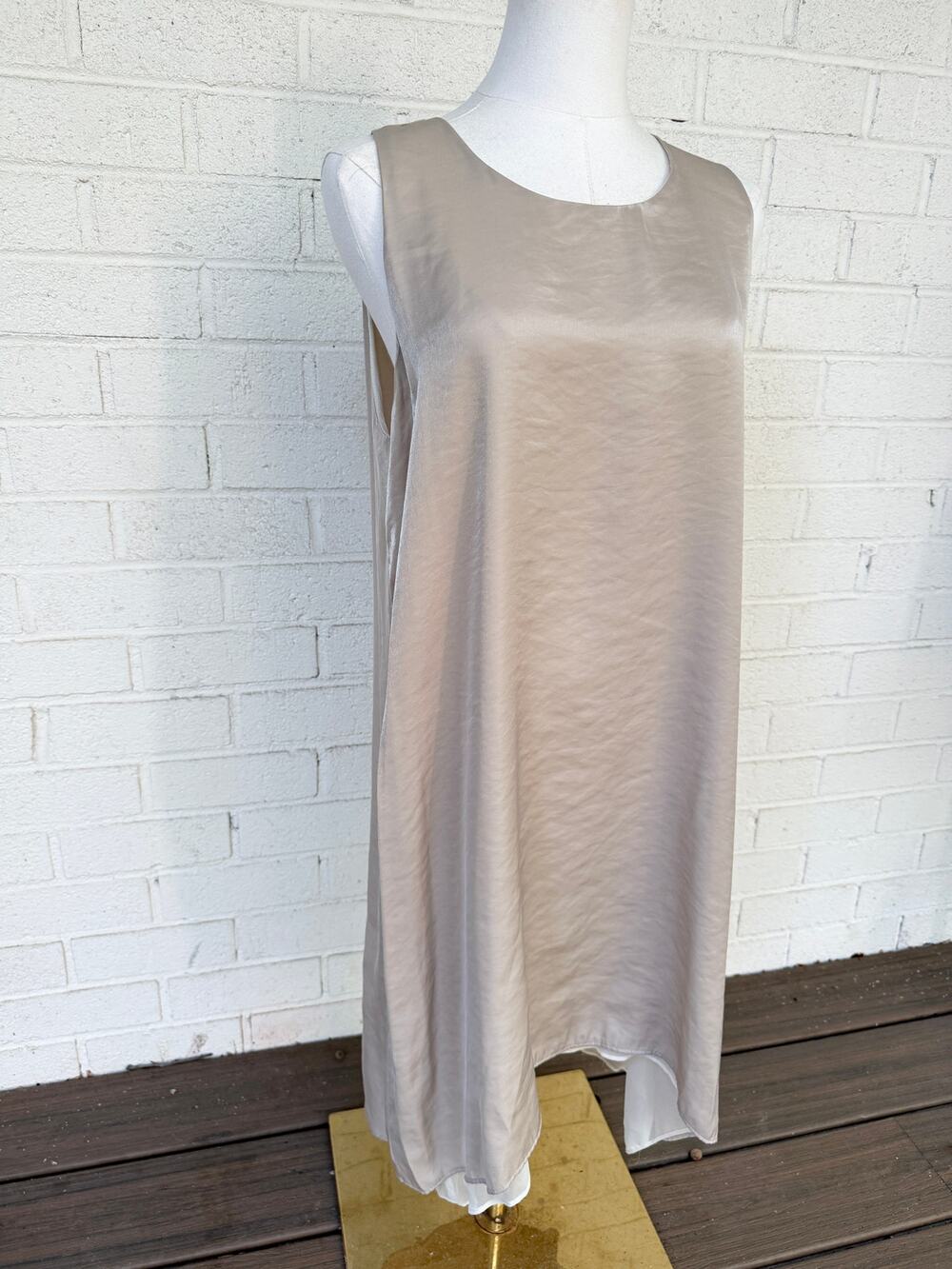 Lola & Sophie Sleeveless Double Layered Shift Dress Taupe Champagne Size M